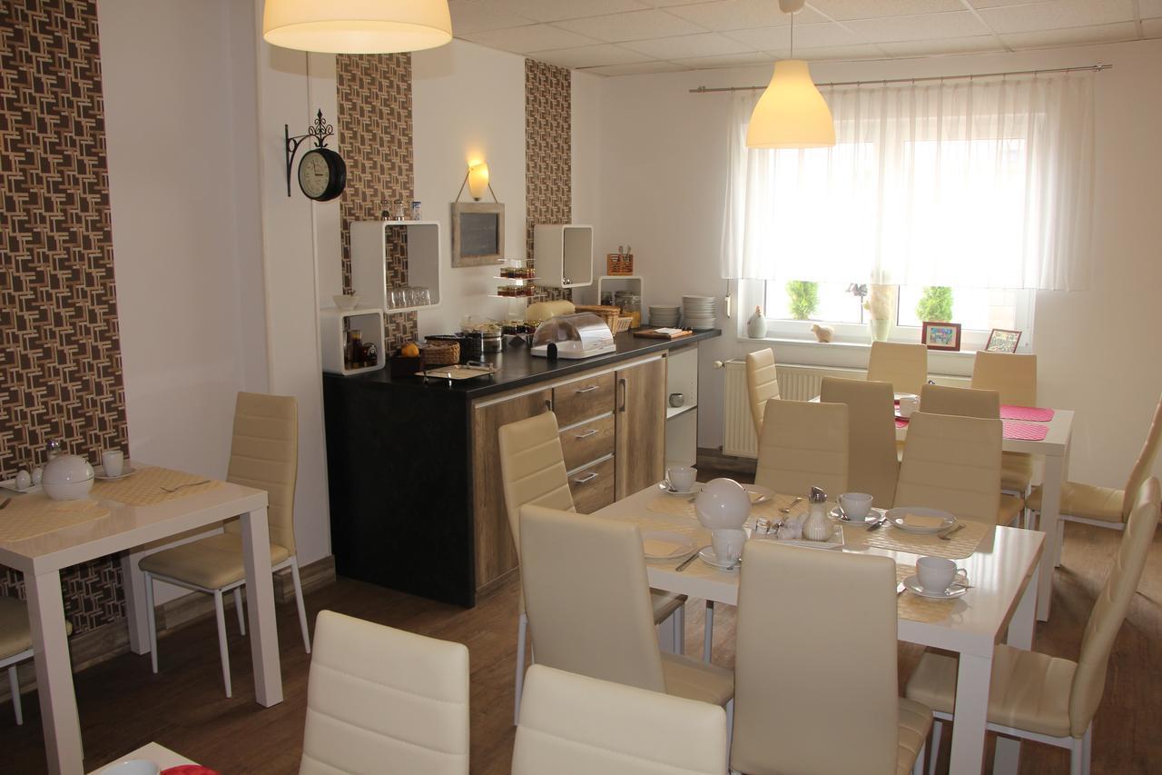 Hotel Und Restaurant Hohenzollern Erfurt Esterno foto